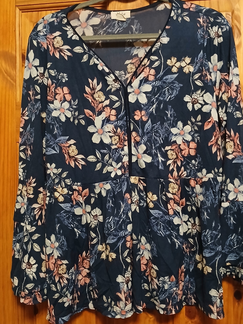 Style & Co. Navy Floral V-Neck Peplum Top